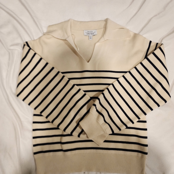 Women's Cream and Blue Striped Sweater - Picture 3 of 9